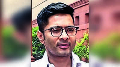 Abhishek moves SC over delay in rebel MPs’ disqualification