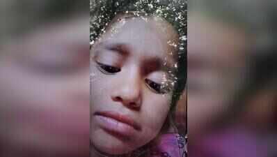 5-year-old girl dies after snake bites her at home