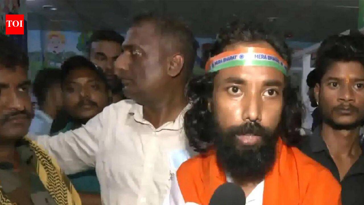 'Huge victory for Jharkhand': Student leader Mahto ends 16-day hunger strike after  Soren govt accepts demands
