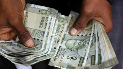 Rupee banknotes in circulation triple that of dollar bills, nearly six times euro notes