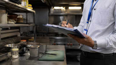 FDA suspends licences of 6 Mumbai hotels, food establishments over safety violations