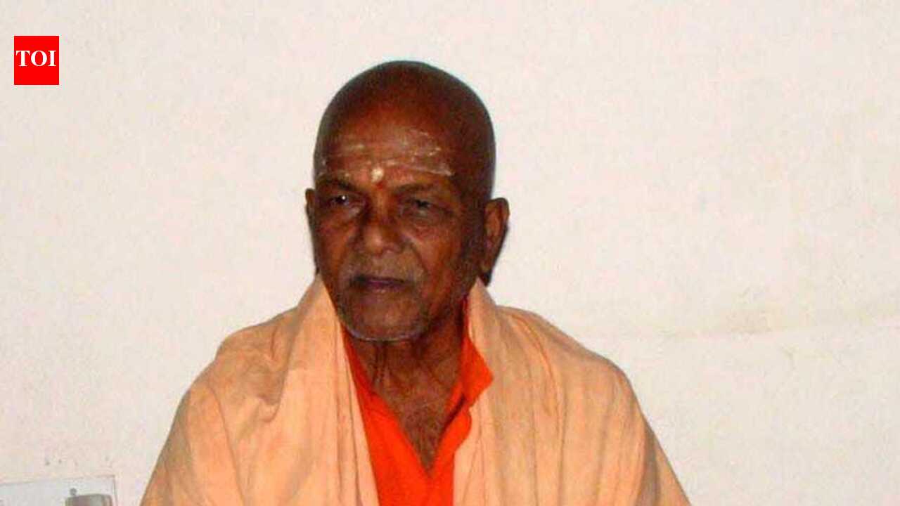 Court acquits Maoist Azad in seer's murder