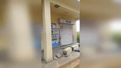 Boy playing on swing dies as newly built pillar collapses in Karnataka