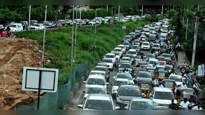 Traffic crawls at just 7 kmph on day 1 of KBR Park one-way system