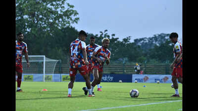 ISL to go ahead with 13 teams if Diamond Harbour default on payment