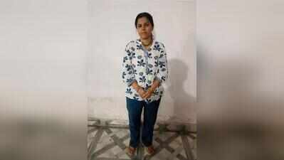 Thai woman held at Sonauli border, fake Indian IDs found on phone: FIR