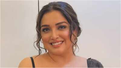 Aamrapali Dubey loses cool over dating rumours with Nirahua, says 'Mere baare mein baat karne se pehle'