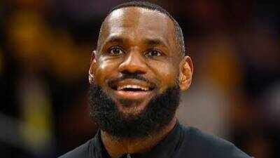 LeBron James gets surprising reaction from PGA Tour star Sam Burns’ as NBA legend takes his golf game to YouTube