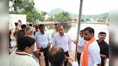 Gaya administration steps up preparations for Pitripaksh Mela, DM inspects pind daan sites