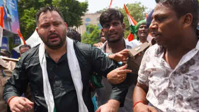 ‘Will not comment until CM takes responsibility’: Tejashwi Yadav after release from police station