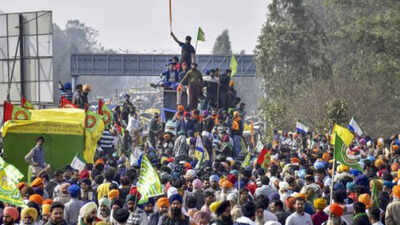 Farmers suspend protest on Haryana-Punjab border, to meet Union Minister Manohar Lal on Sep 4