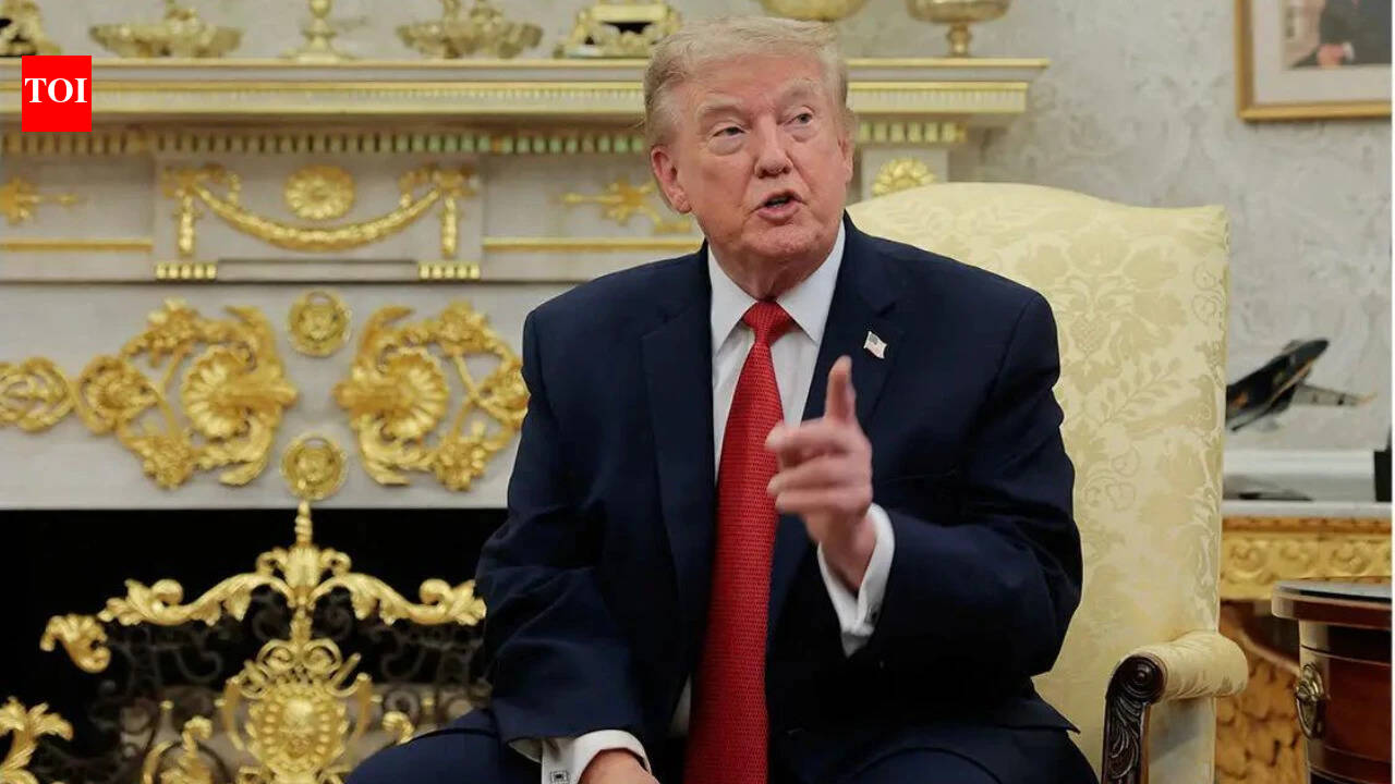 Trump’s Harp strings: The aide who strums the President’s ego