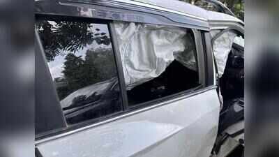 Three of family injured as car crashes into barrier on Golf Course Road