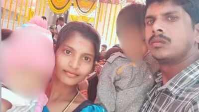 Family of 4 dies after car plunges into open well in Telangana
