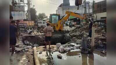 Pipe breach triggers disruption in Gurgaon water supply, rain hits repair