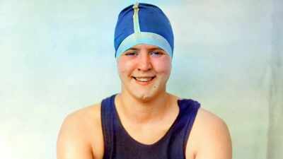 In 1926, Gertrude Ederle became the first woman to swim the English Channel and beat the men’s record by two hours