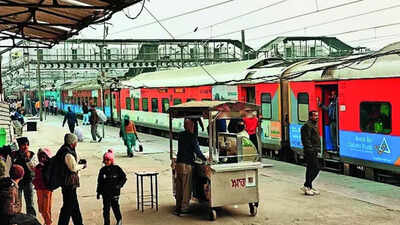 Fungal onions, plastic in idlis: Karnataka food raids expose rampant violations at railway stations