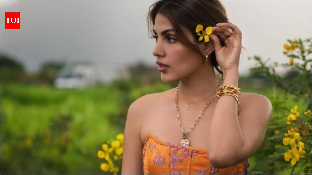 'The world sees me as a traitor': Rhea Chakraborty