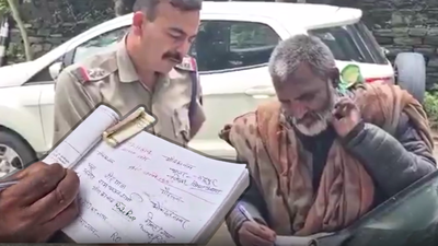 Missing from home for 10 years, UP man could not tell police where he belonged; one word he wrote in a diary led them to his family