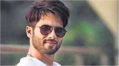 Shahid Kapoor wraps Italy holiday, jumps back into 'Farzi 2' shoot in Mumbai - Reports