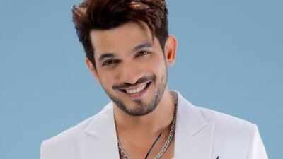 Arjun Bijlani meets with car accident after shoot of OTT show; team confirms actor is safe