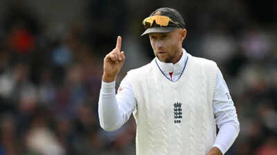Joe Root creates history in Headingly against Pakistan, moves past Steve Smith in Test cricket