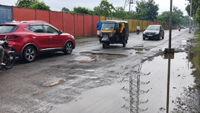 Rain leaves Jamshedpur roads riddled with potholes, sludge and waterlogging