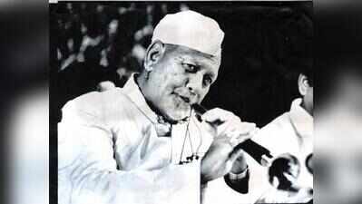 Shah pays tribute to Bismillah Khan on his death anniv