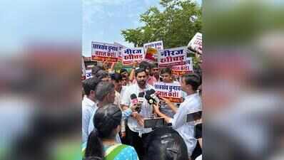 Students march towards Assembly, demand restoration of union polls