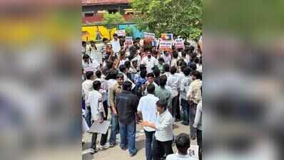 Students march towards Assembly, demand restoration of union polls