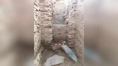 Hero stone unearthed at Sangam-era brickwell near Tenkasi