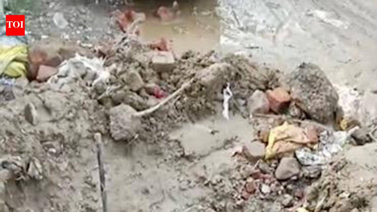 Contractor damages pipeline, residents without water for 24 hours