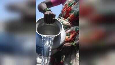Keshavnagar residents flag water, road, traffic woes to PMC commissioner