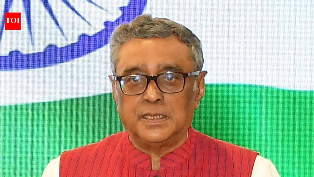 Politicians shouldn’t hijack student agitation: Swapan Dasgupta