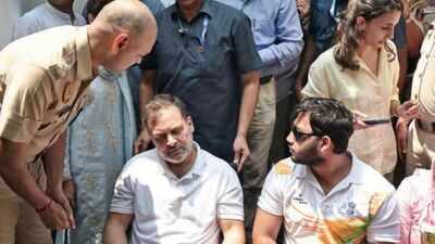 Pellet injuries: FIR filed after Rahul Gandhi sits on dharna