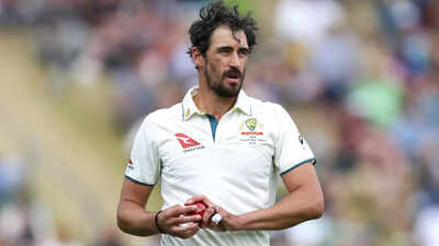 Mitchell Starc unleashes carnage on Bangladesh, storms past Dale Steyn