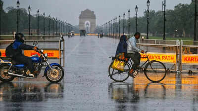 Weather tomorrow: IMD forecasts heavy rain in several states; Delhi-NCR to continue with light rain