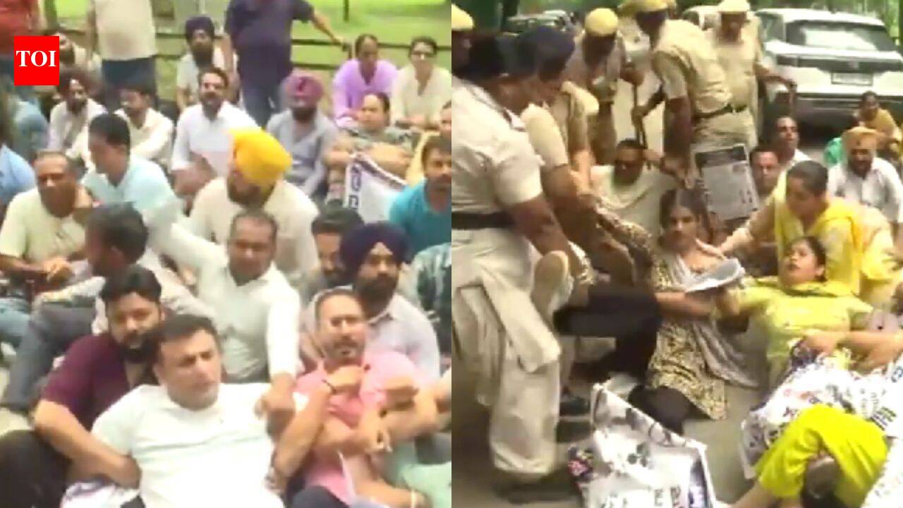 180 ETT teachers protest outside Punjab minister's residence, detained by police