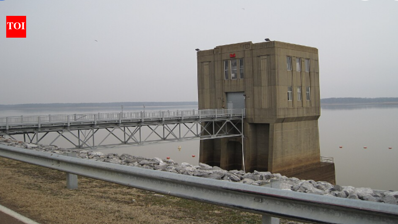 A Town 'Erased' for a Dam: How a Forgotten Sacrifice Became a Sanctuary for Generations