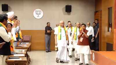 'No compromise': BJP passes resolution against Congress on Vande Mataram; vows natiowide protest