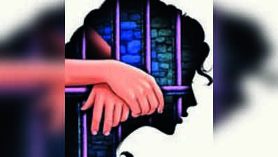 Woman, lover arrested for clicking obscene photos of minor daughters, Mumbai police probe suspected child abuse racket