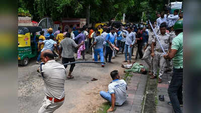 Cab assn admin held for extortion, forcing other drivers to join protest