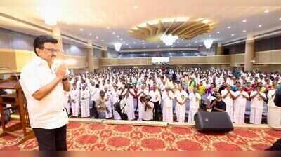 DMK caps age of dist secys at 70, limits tenure to three terms