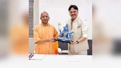 Rajeshwar Singh raises Golf City residents’ issues with CM