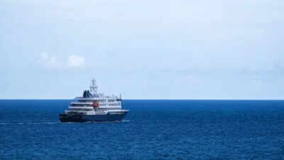 Slow boat to Amsterdam ships cargo using sail power