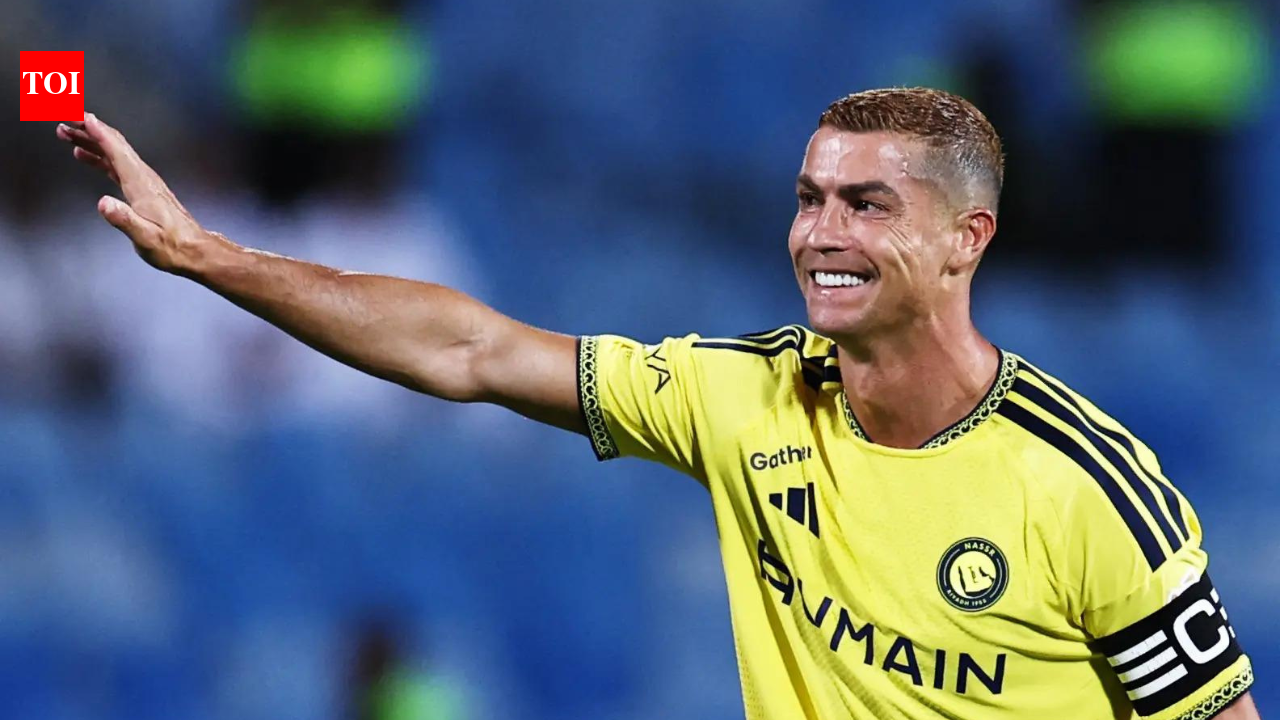 Ronaldo becomes first player to score in 25 consecutive league seasons