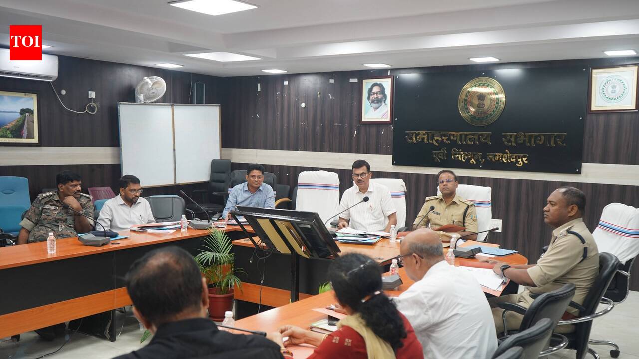 East Singhbhum DC orders enforcement of curbs on cockfighting