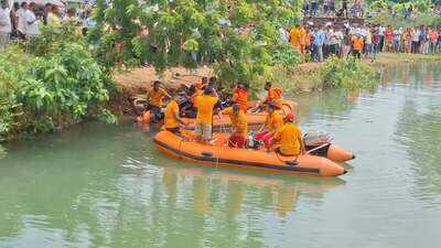 Police recover bodies of 2 students from Blue Lake