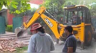 7 homes face demolition for building rule violations in DLF 3