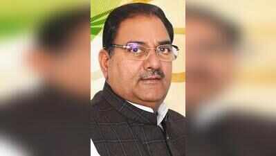 In Jhajjar, Abhay takes aim at BJP, Congress